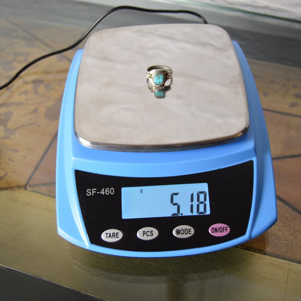 Vintage Navajo Sterling Silver and Turquoise Ring, Size 7 - Picture 8 of 8